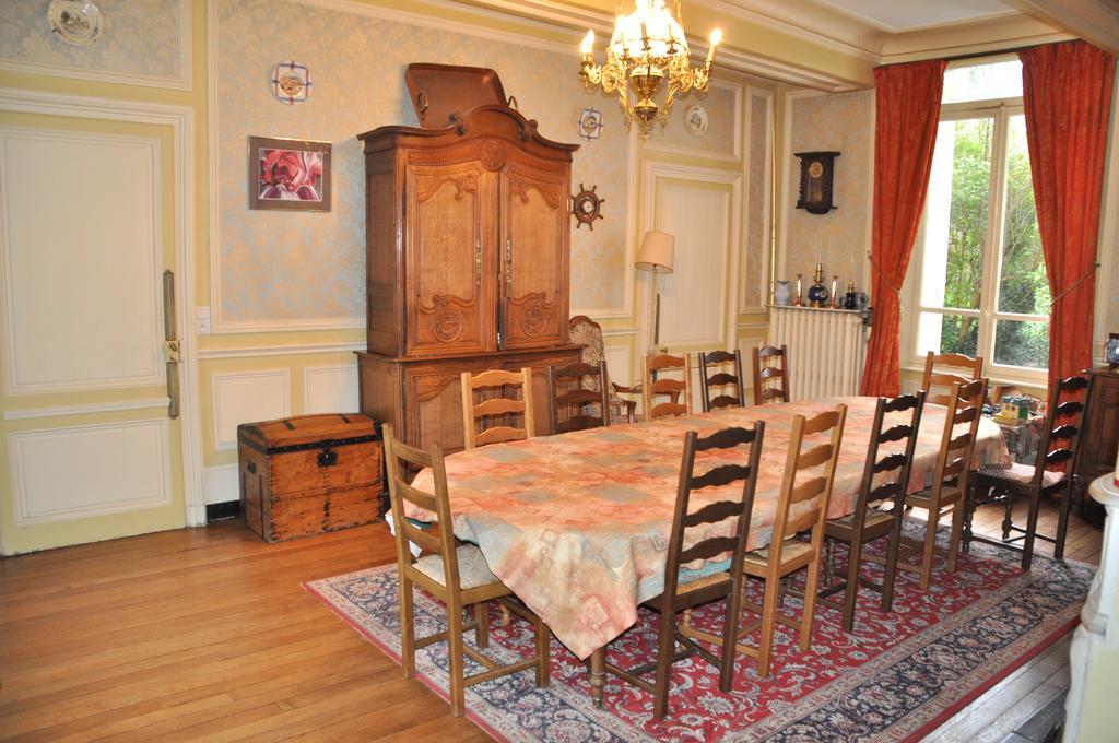 Chambres D'Hotes Le Manoir D'Esneval Criquetot-lʼEsneval Exterior foto