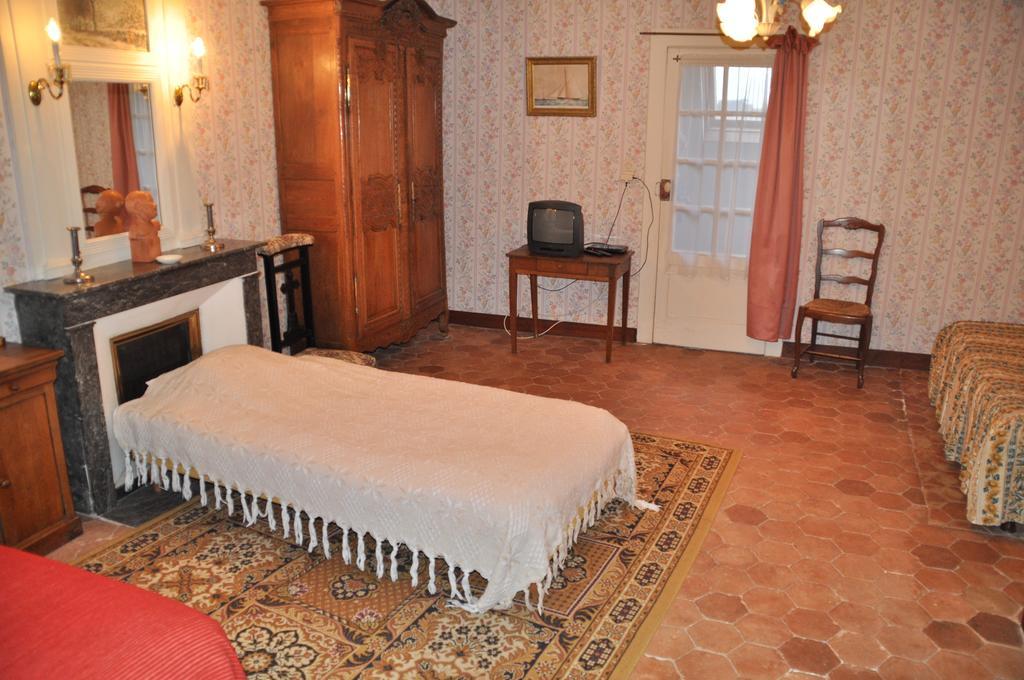 Chambres D'Hotes Le Manoir D'Esneval Criquetot-lʼEsneval Exterior foto